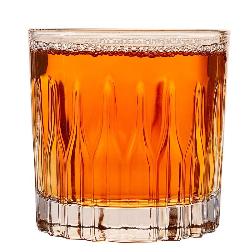 Service à whisky en verre gravé à décor de pampres de vi…